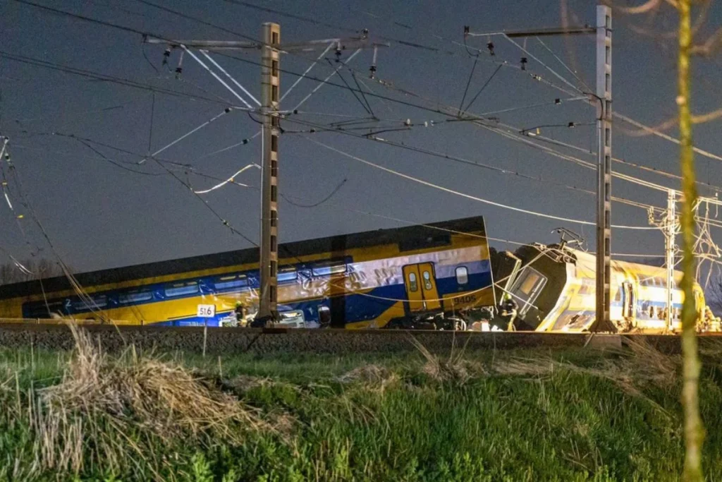 Ολλανδία: Εκτροχιασμός τρένου με πολλούς τραυματίες
