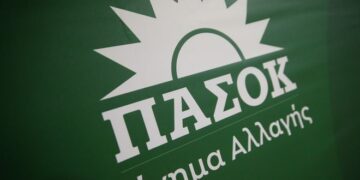 Πέθανε ο πρώην υπουργός του ΠΑΣΟΚ Χρήστος Οικονόμου