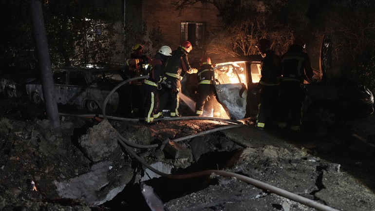 Ρωσική αεροπορική επιδρομή στο Κίεβο με τουλάχιστον τρεις νεκρούς