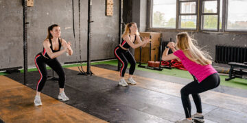 Πως να ρίξετε την αρτηριακή πίεση με «καθίσματα» και «σανίδα»