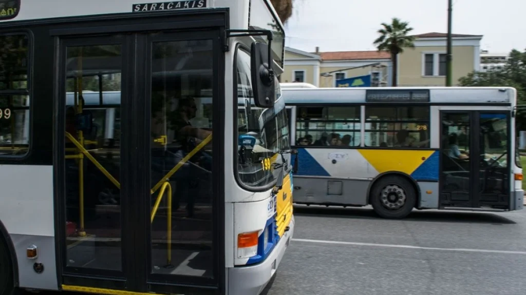 Νίκαια: Συνελήφθη 89χρονος εφαψίας - παρενοχλούσε ανήλικη σε λεωφορείο