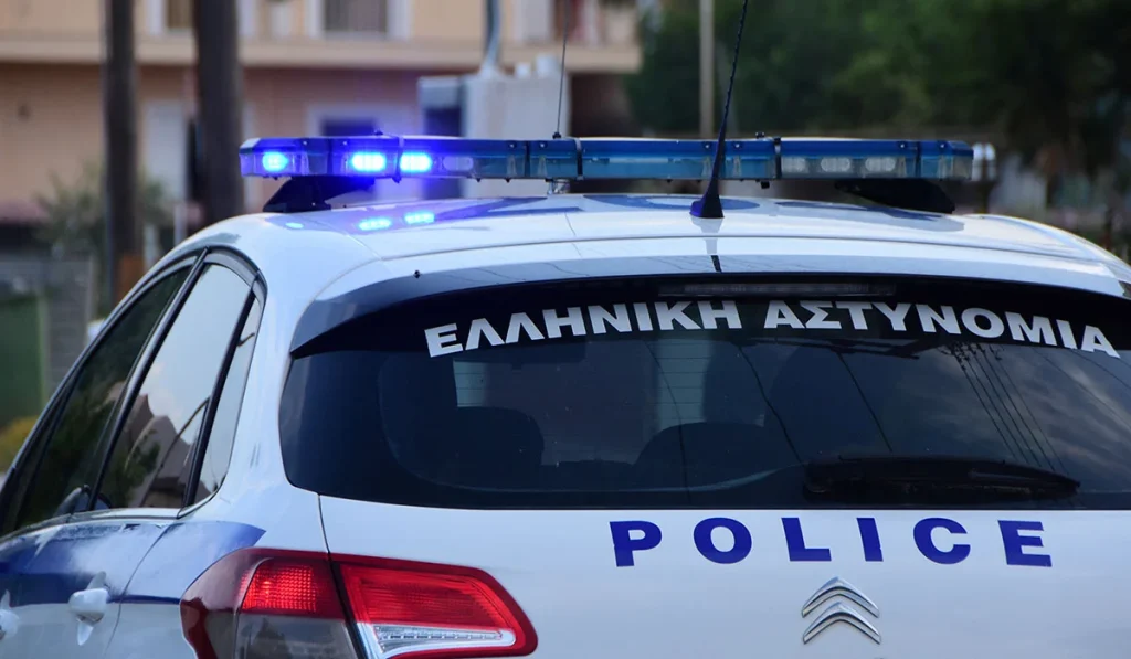 Εύβοια: Γυναίκα επιτέθηκε στον σύζυγό της με σπαθί μετά από καβγά για το… φαγητό