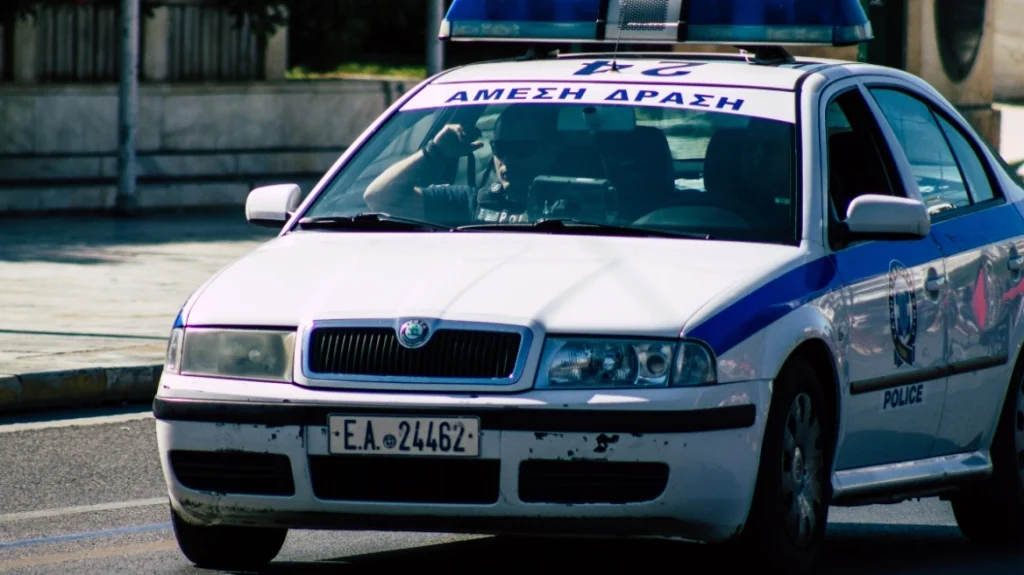 Άρτα: Aπάτη με λεία πάνω από 19.000