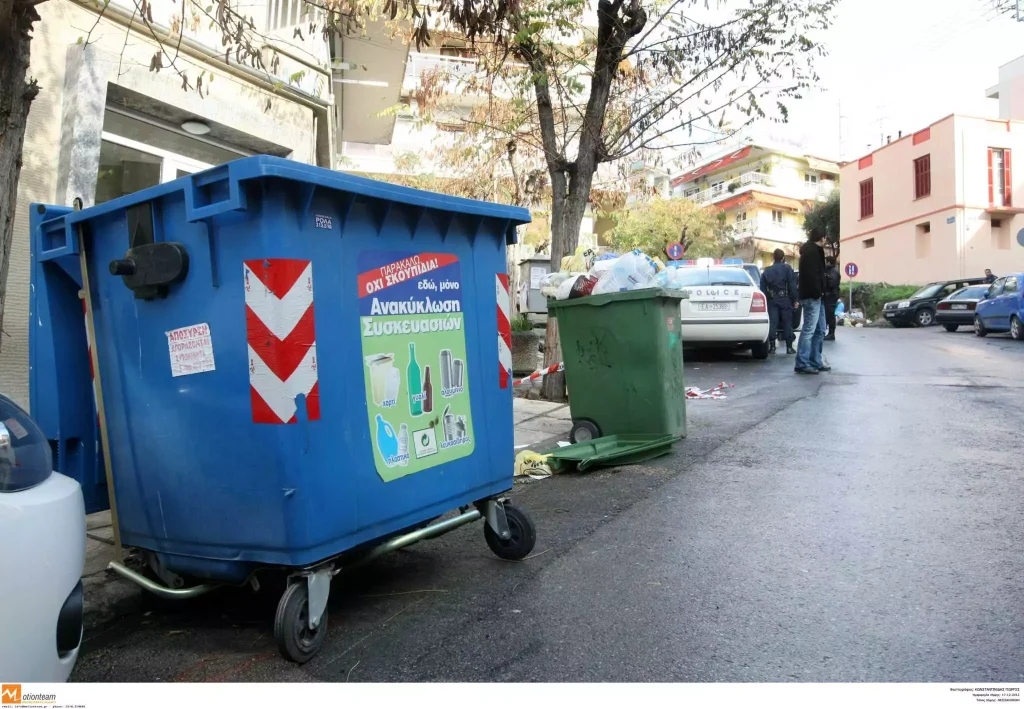 Ιωάννινα: Στο νοσοκομείο τρεις εργαζόμενες καθαριότητας του δήμου - Εισέπνευσαν χημικά που είχαν πεταχτεί σε κάδους