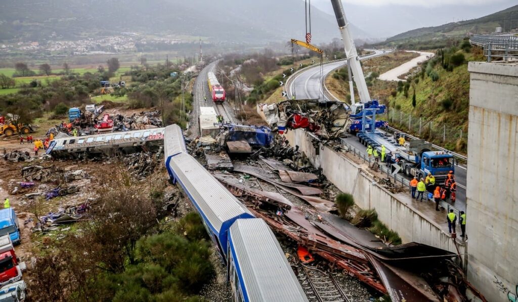 Τέμπη: Βρέθηκαν και άλλα ανθρώπινα μέλη εκτός των σημείων που είχε υποδείξει η επιτροπή