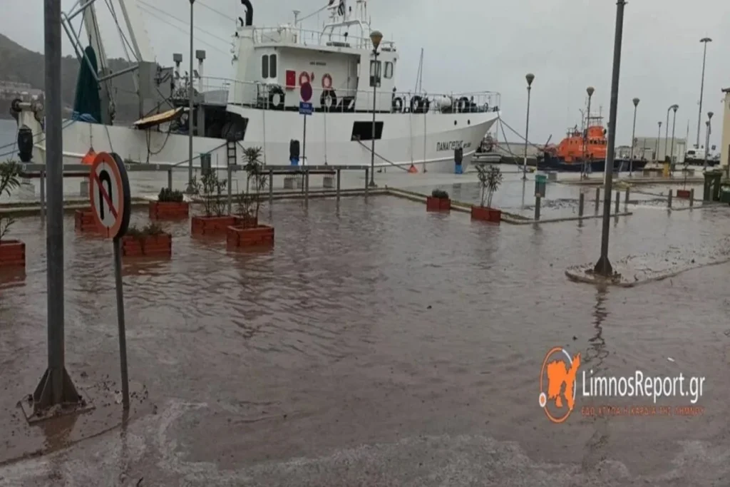 Λήμνος: Πρωτοφανής βροχόπτωση -Πλημμύρισε το λιμάνι της Μύρινας