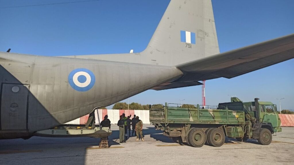 Η Ελλάδα στέλνει με C-130 ανθρωπιστική βοήθεια για τη Γάζα