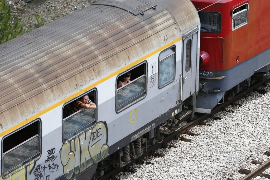 Ιταλία: Σιδηροδρομικό ατύχημα με σύγκρουση δύο αμαξοστοιχιών - Τουλάχιστον 17 τραυματίες