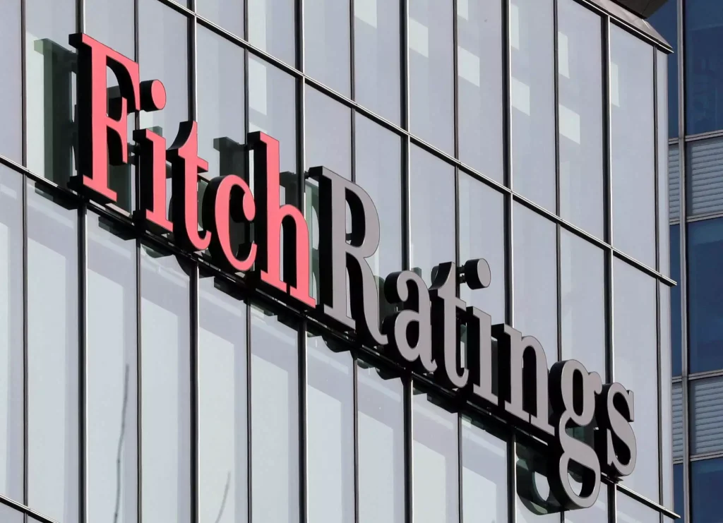 Οίκος Fitch: Έδωσε την επενδυτική βαθμίδα στην Ελλάδα