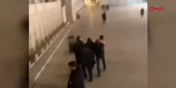 Κωνσταντινούπολη: Μαχαίρωσαν τον ιμάμη στο Φατίχ τζαμί