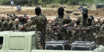 Πόλεμος στο Ισραήλ: Η Χεζμπολάχ εκτόξευσε δεκάδες ρουκέτες εναντίον βάσης στο νότιο Ισραήλ ως απάντηση για τον θάνατο του αλ Αρούρι