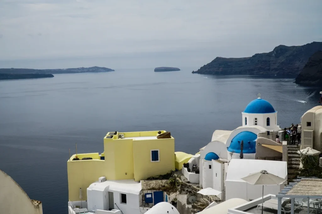 Σαντορίνη: Άγνωστοι έκλεψαν από ξενοδοχείο καλώδια συνολικής αξίας 25.000 ευρώ