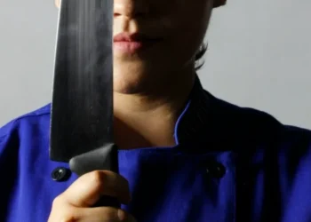 Θεσσαλονίκη: Συνελήφθη 34χρονη - Μαχαίρωσε τον 35χρονο σύντροφό της