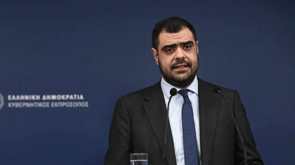 Kυβερνητικός εκπρόσωπος για την πρόταση μομφής για Τέμπη: «Κυνική εκμετάλλευση του πόνου»