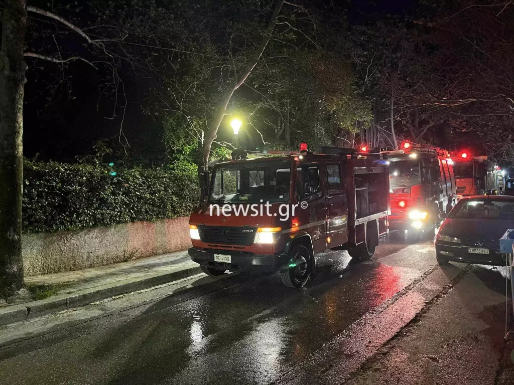 86χρονος έχασε τη ζωή του σε φωτιά σε διαμέρισμα στη Κηφισιά - Στο νοσοκομείο μια 66χρονη