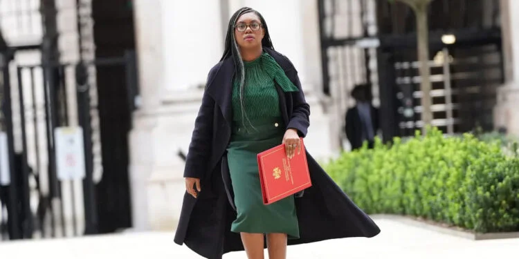 Kemi Badenoch: η προσπάθεια της Μ. Βρετανίας για συμπεριληπτικότητα απέτυχε