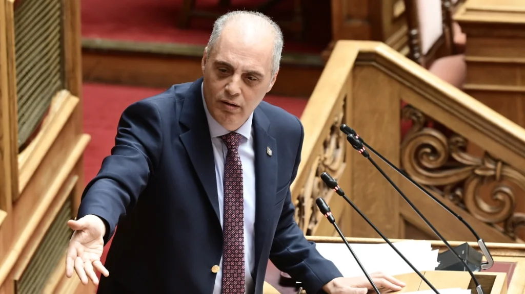 Βουλή: Η Επιτροπή Κοινοβουλευτικής Δεοντολογίας προτείνει άρση ασυλίας του Βελόπουλου