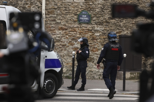 Γαλλία: Άνδρας απειλούσε να ανατιναχθεί στο ιρανικό προξενείο στο Παρίσι