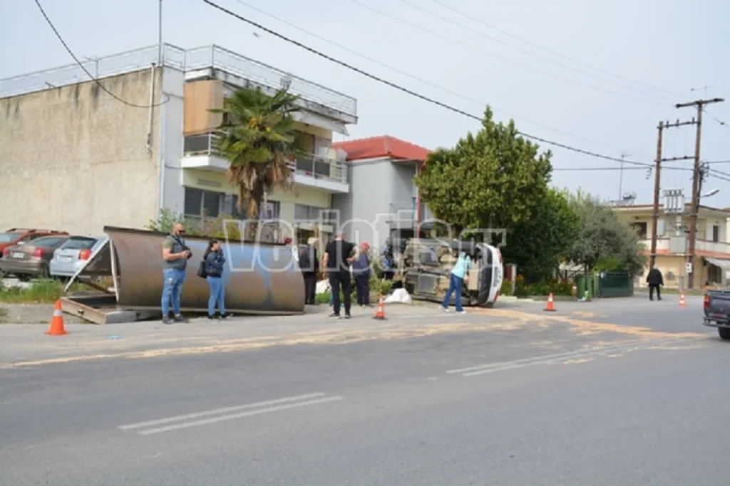 Τραγωδία στη Βέροια: ΙΧ έπεσε σε στάση στη Βέροια -Παρέσυρε και σκότωσε δύο γυναίκες που περίμεναν το λεωφορείο