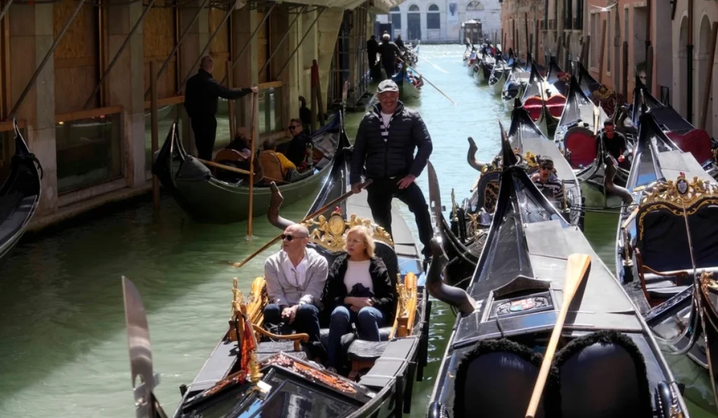 Βενετία: Είσοδος στην πόλη με εισιτήριο από χθες
