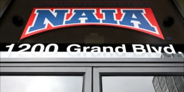 NAIA: απαγόρευση τρανς γυναικών από συμμετοχή σε γυναικεία αθλήματα