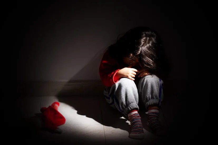 Ζάκυνθος: μητέρα κακοποιούσε τα δυο ανήλικα παιδιά της επί τρία χρόνια