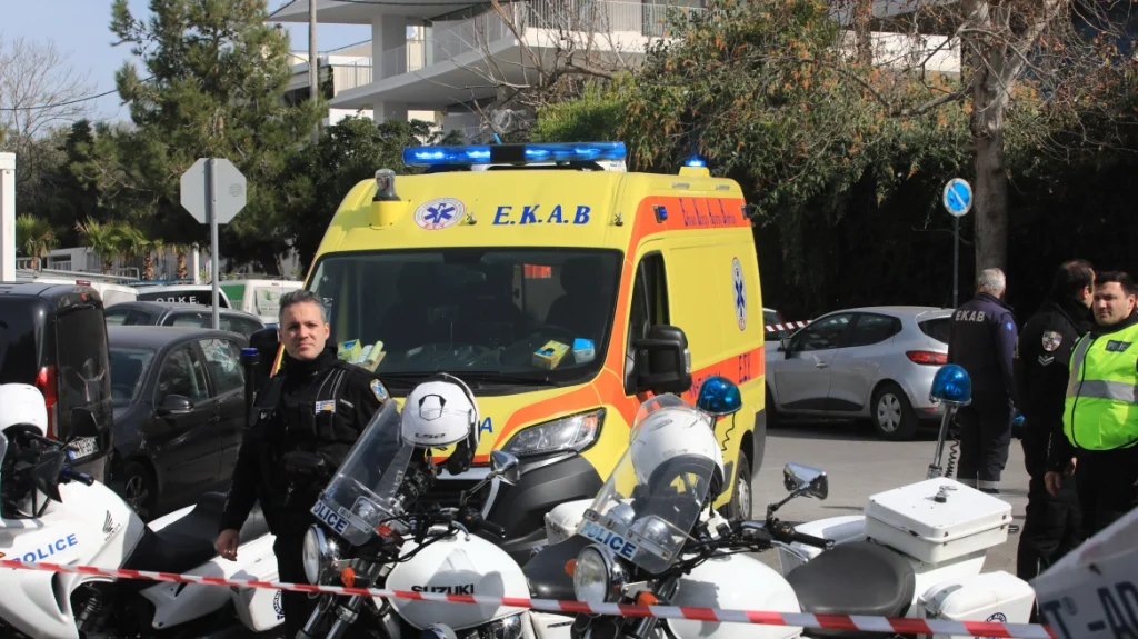 Μενίδι: 77χρονη έχασε τη ζωή της - Την παρέσυρε φορτηγό