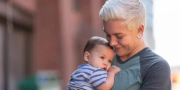 Έρευνα για τρανσέξουαλ: τι ρόλο έχουν οι μητέρες