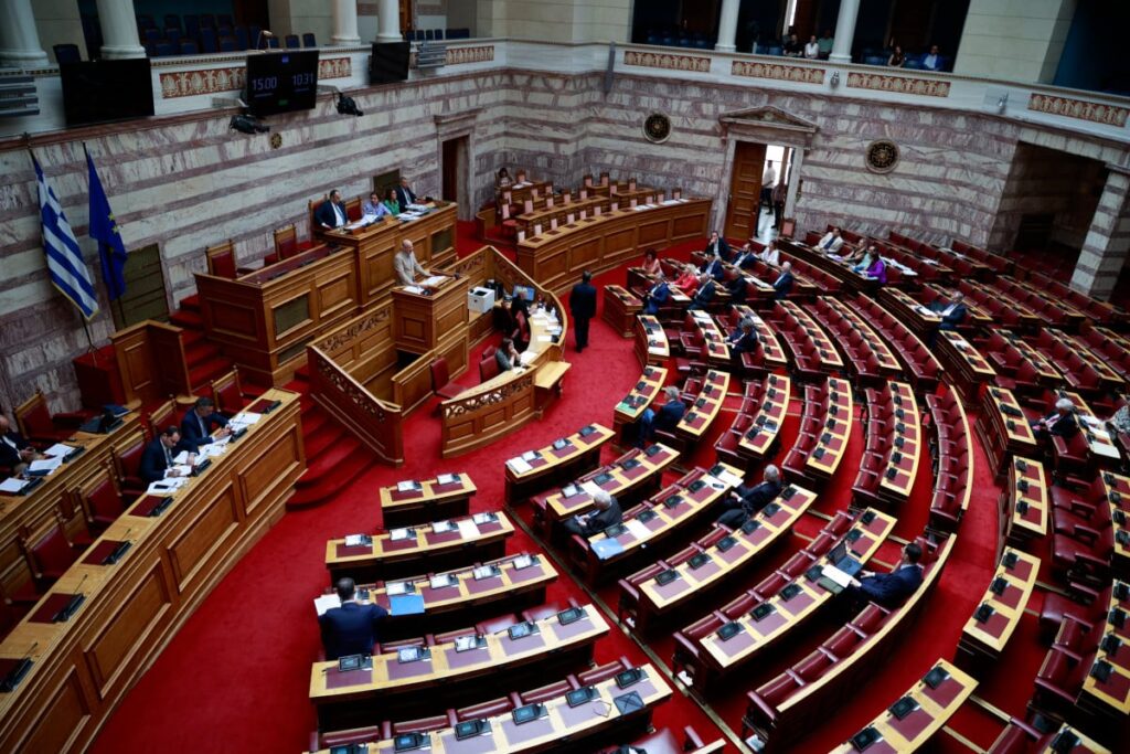 ΣΥΡΙΖΑ: Κατέθεσε τροπολογία για να μπαίνουν και οι ρυθμίσεις δανείων στα πόθεν έσχες των πολιτικών