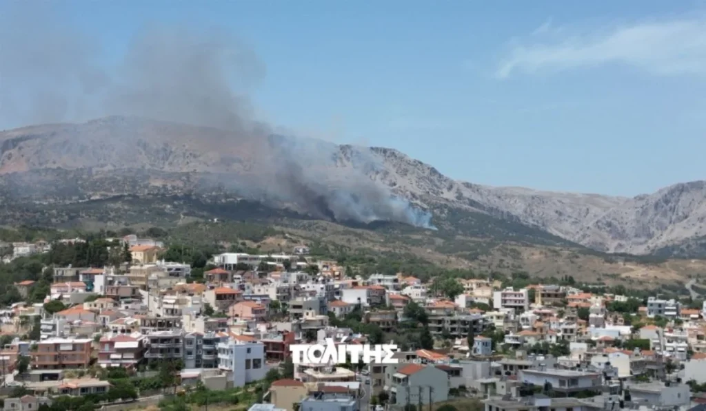 Φωτιά στη Χίο – Μήνυμα μέσω του 112 για εκκένωση χωριού