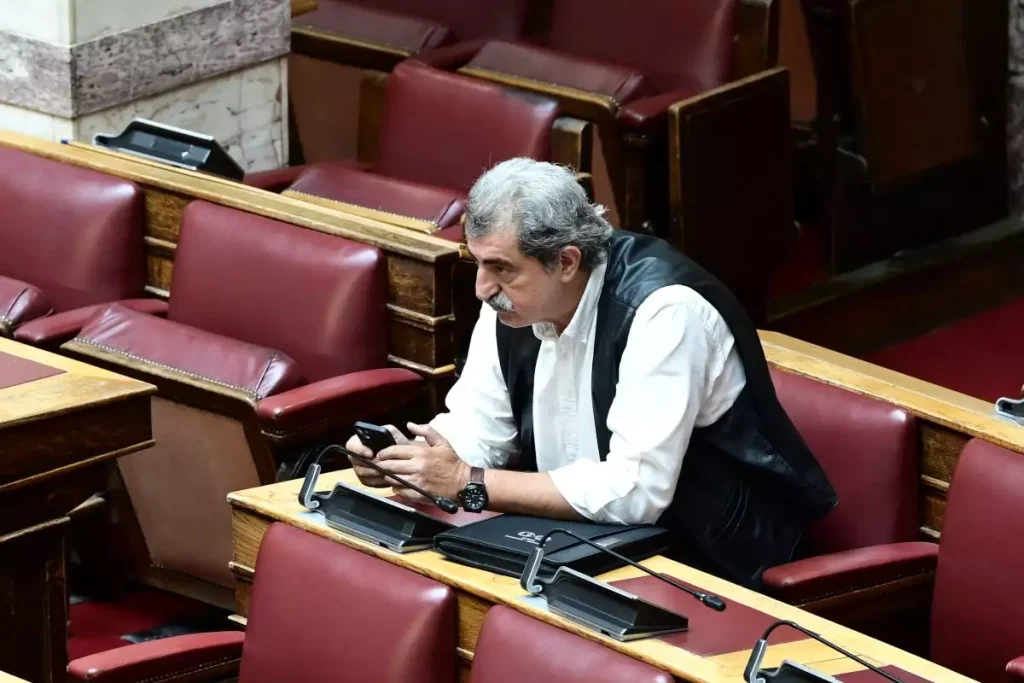 Επιμένει ο Παύλος Πολάκης: "Δεν φτάνουν οι αγάπες, θα έκανα ξανά το ίδιο – Ψεύτικο το κλάμα της Λινού"