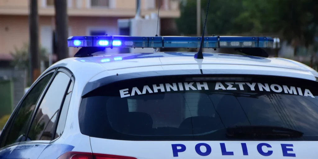 Θεσσαλονίκη: Συνελήφθη 65χρονη Ρομά - Είχε βάλει το 5,5 ετών εγγονάκι της να ζητιανεύει μαζί της έξω από σούπερ μάρκετ