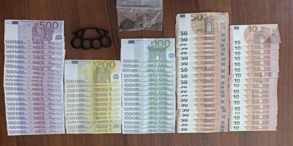 Γρεβενά: Συνελήφθη 22χρονος με πλαστά χαρτονομίσματα αξίας 15.000 ευρώ