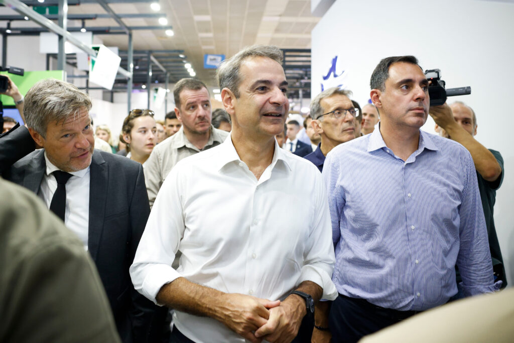 88η ΔΕΘ: Περιοδεία του πρωθυπουργού στα περίπτερα της έκθεσης