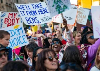 Εκλογές ΗΠΑ: Γυναίκες απαιτούν αποχή από το σεξ ως αντίποινα για την εκλογή του Τραμπ