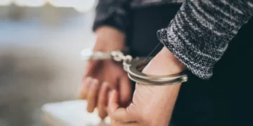 Βερολίνο: γυναίκα αστυνομικός νάρκωσε και βίασε 2 άνδρες