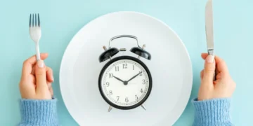 Διαλειμματική νηστεία: Ο απόλυτος οδηγός για υγεία και ευεξία