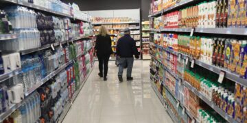 Η ΤτΕ προβλέπει σημαντική μείωση του πληθωρισμού τα επόμενα δύο χρόνια