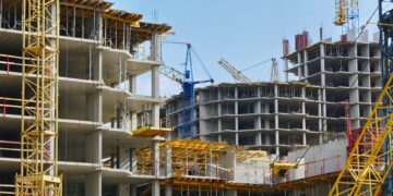 ΕΛΣΤΑΤ: Η οικοδομική δραστηριότητα σημείωσε διψήφια αύξηση τον Νοέμβριο του 2024, ανεβαίνοντας κατά 10% σε σχέση με τον προηγούμενο μήνα