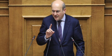 Κωστής Χατζηδάκης στη Βουλή: Είναι αδιανόητο να μην υπάρξει κάθαρση στην υπόθεση των Τεμπών