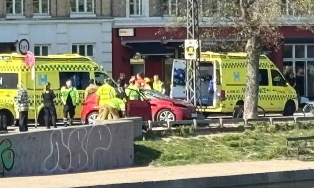 Δανία: Ηλικιωμένος οδηγός στην Κοπεγχάγη έχασε τον έλεγχο του αυτοκινήτου του και τραυμάτισε πέντε άτομα