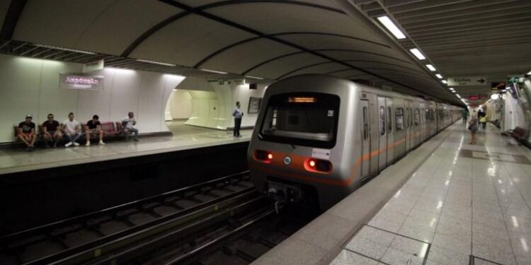 Άνδρας αποπειράθηκε να αυτοκτονήσει στον σταθμό του Μετρό «Ακρόπολη»