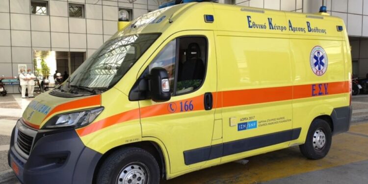 Βόλος: Σοβαρός τραυματισμός οδηγού μηχανής μετά από σύγκρουση με ΙΧ