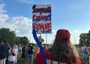 ΗΠΑ: Στους δρόμους χιλιάδες Αμερικανοί κατά του Τραμπ