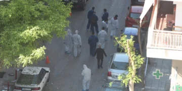 Θεσσαλονίκη: Η γυναίκα που σκοτώθηκε στην έκρηξη έξω από την τράπεζα είχε βάλει η ίδια τον μηχανισμό