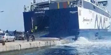 Αλόνησος: Έσπασε κάβος πλοίου την ώρα που «φόρτωνε» ΙΧ – ΕΔΕ και απομάκρυνση του λιμενάρχη