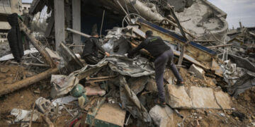 Γάζα: Συνεχίζεται η σφαγή με τους ισραηλινούς βομβαρδισμούς - Τουλάχιστον 57 νεκροί