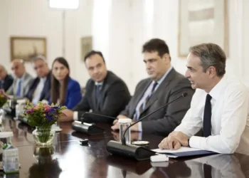 Παρουσιάστηκε το νέο σύστημα ηλεκτρονικής αξιολόγησης δημόσιων υπηρεσιών από τους πολίτες -  Ποιες υπηρεσίες θα βαθμολογούνται