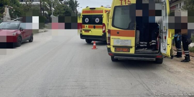 Θεσσαλονίκη: Σοβαρό τροχαίο στην Πυλαία - Τραυματίας οδηγός μηχανής