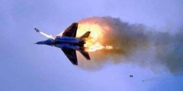 Reuters: Το Πακιστάν κατέρριψε πέντε μαχητικά αεροσκάφη της πολεμικής αεροπορίας της Ινδίας